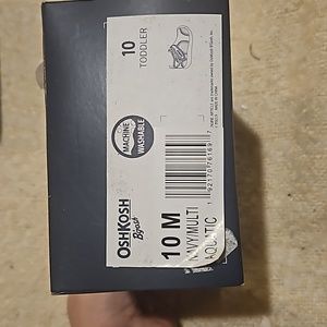 Osh Kosh Toddler Boys size 10 WaterShoe